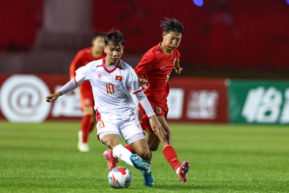 吃软饭，中国乒乓球队混团世界杯8-5日本队，男队输麻了
